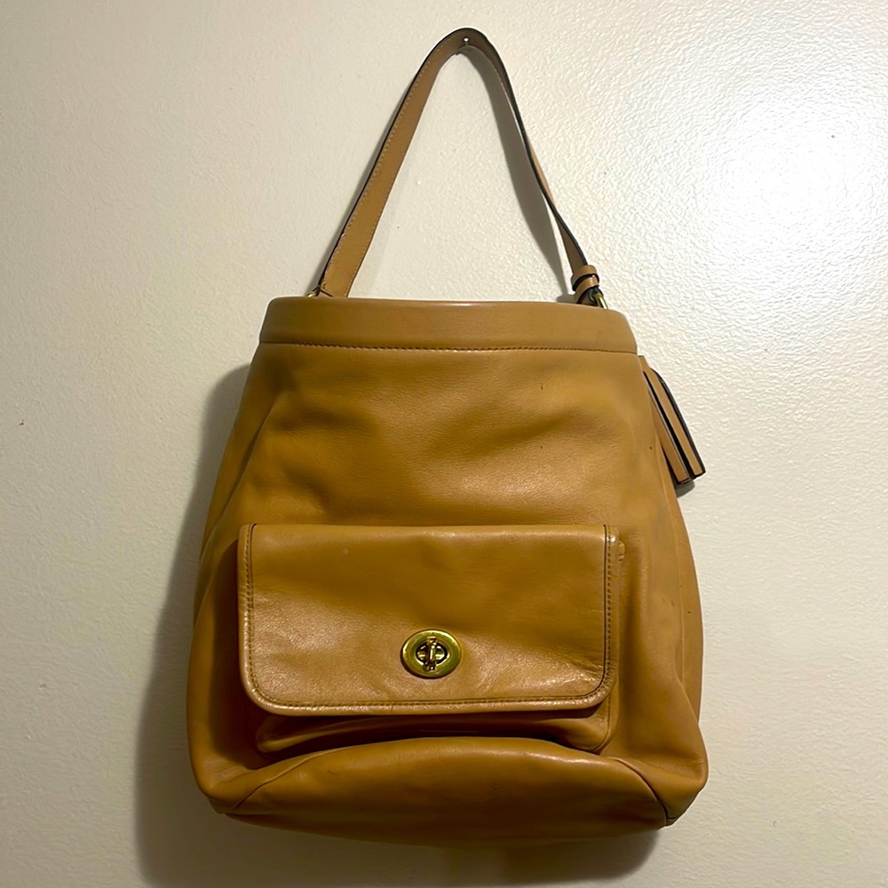 Retro Coach Legacy Bucket Bag, vintage. Tan, 11” x 13”, euc
